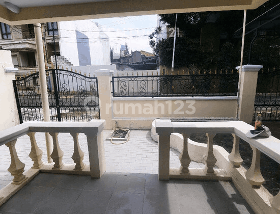 Comfortable 1-Story House for Residence in Pulomas R2245