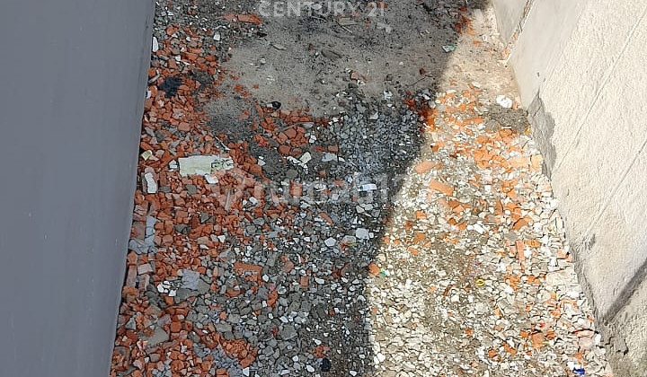 Strategic Location Land Plot in Pulomas S7645 Strategic Location Land Plot in Pulomas S7645