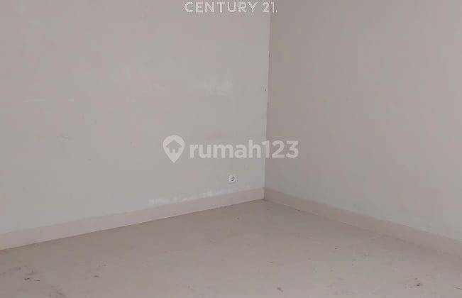 Ruang Kantor 3 Lantai Dekat Stasiun Di Ciputat S8126 2