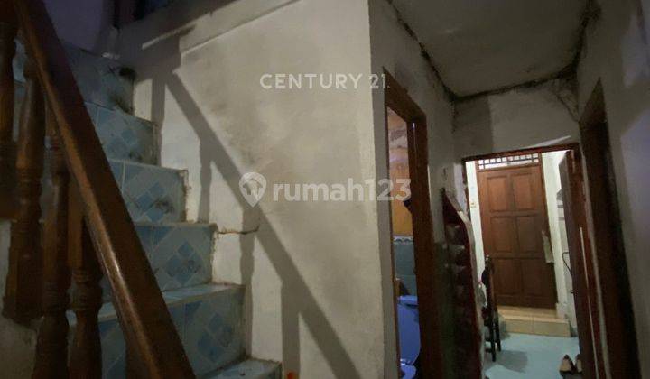 Rumah Akses Jalan 2 Mobil Dalam Komplek Walikota Sukapura S8014 2