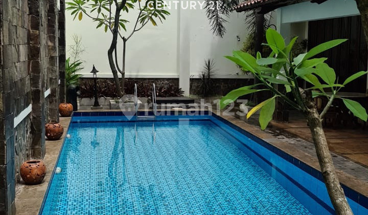 Luxury Fully Furnished Ready to Occupy House in Pondok Labu R2106