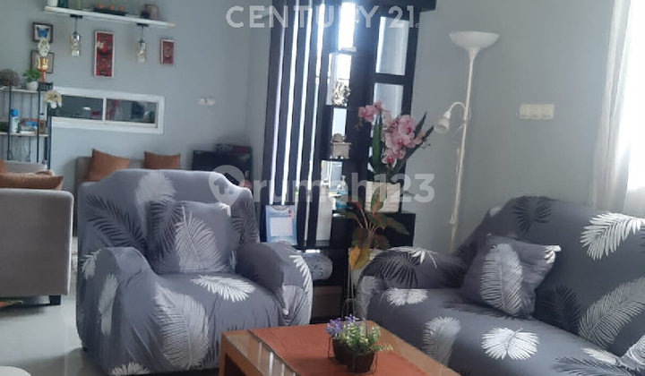 3-Story Semi-Furnished House Ready to Occupy in Legok Tangerang S9447 2