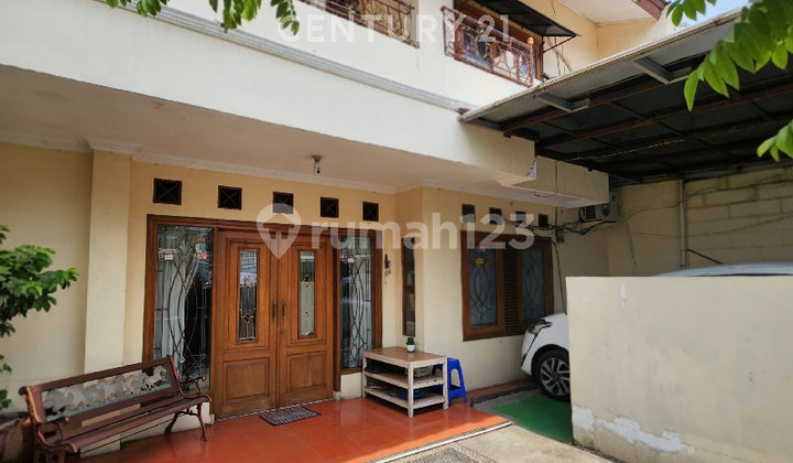 Rumah 2 Lantai Strategis Untuk Usaha Di Pisangan Lama S9294