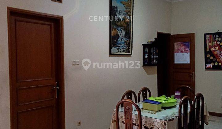 Rumah Tinggal 2 Lantai Lebar Jalan 2 Mobil Di Condet S8104 2