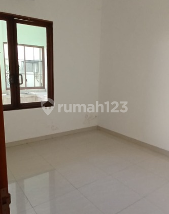 Dijual rumah terawat di Kav DKI, Jakarta Barat 2