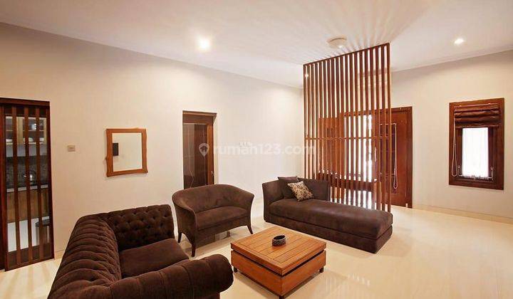 Dijual Rumah Garansi Sewa 5 Tahun, 2 Lantai Full Furnished Dalam Perum, Dekat Apmd