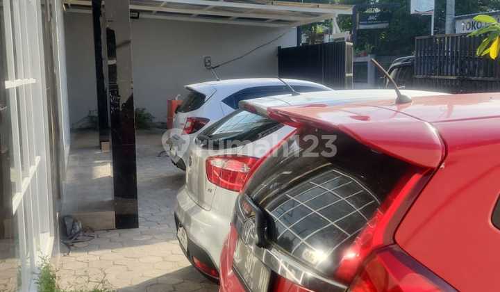 Strategic boarding house for sale near UII Jl Kaliurang, ideal for investment 2