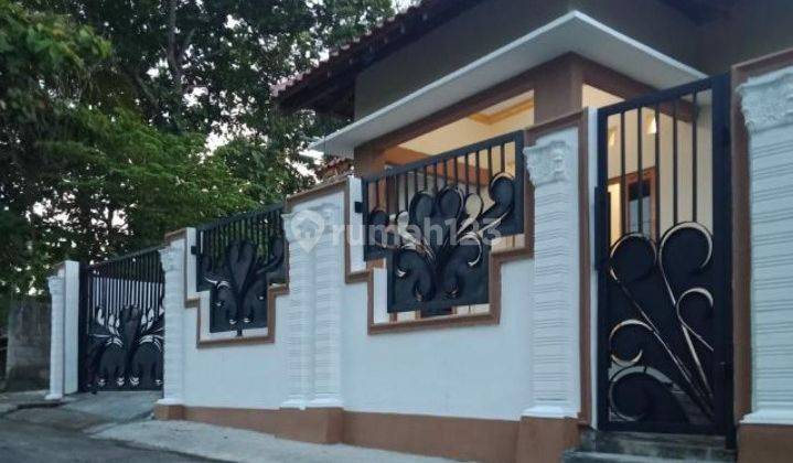 Rumah Cantik Minimalis Dekat Edum Park Bantul, Lt 98m2  1