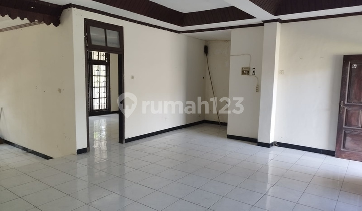 House for sale near many campuses in Pogung Baru, Sleman, Yogyakarta, suitable for boarding. 2