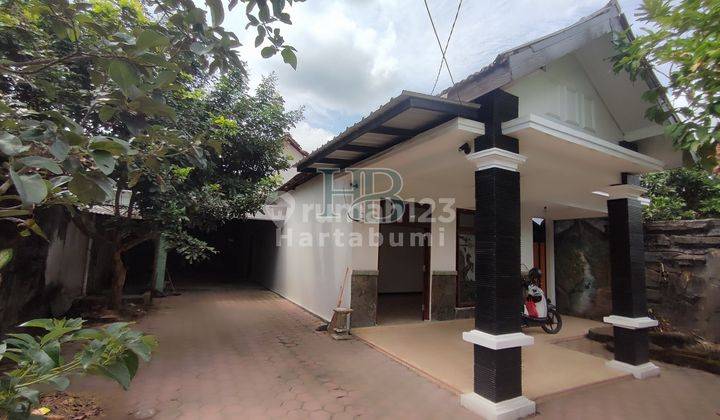 Rumah Nyaman 3 Menit Stadion Rejoagung SHM  1
