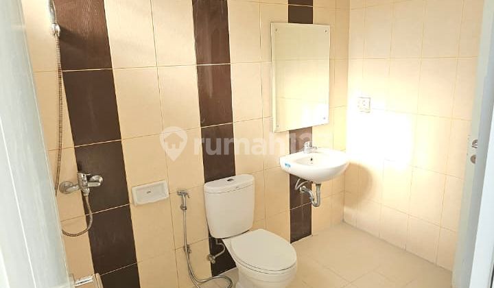 Disewakan Rumah Bagus Sudah Terenovasi di Cluster Yarra, Jakarta Timur 2