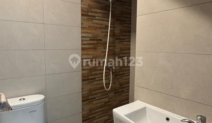 Disewakan Rumah Minimalis Siap Huni di Summarecon Crown Gading, Bekasi 2