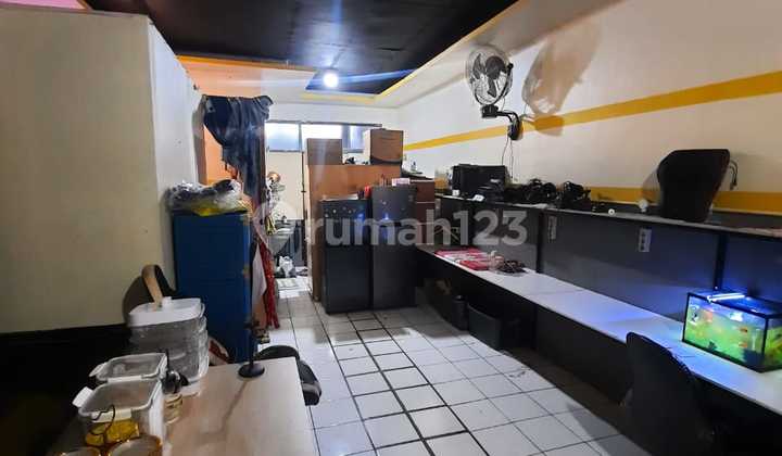 Strategic Ruko Suitable for Business on Jaya Pemuda Kranji Street, Bekasi 2