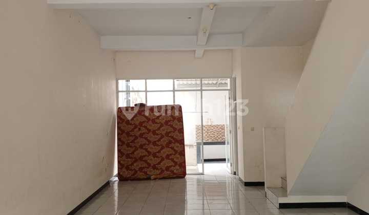 For Rent: Shop House in Taman Kopo Indah V, Ready to Occupy 2