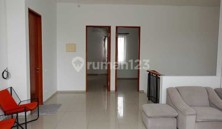 Disewakan Rumah Nyaman Dan Terawat Di Sayap Setiabudi