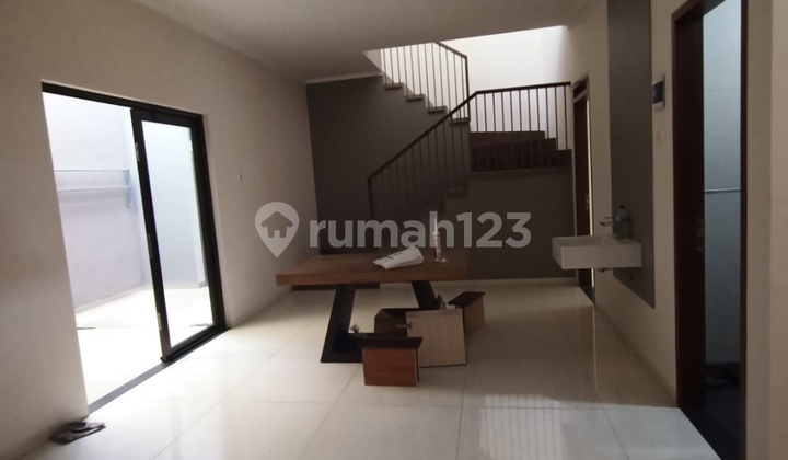 2-Storey Ready-to-Occupy House with SHM in Taman Holis Indah, East-Facing