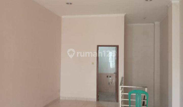 Disewakan Ruko 2 lantai di Jamika lt 68 m Bagus cocok untuk kantor,toko dan cafe 2