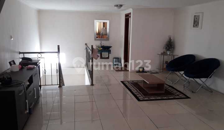 For Rent: Shop House on Ahmad Yani, Bandung 2