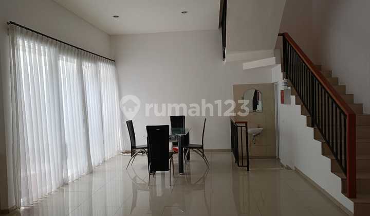Disewakan Rumah Nyaman Dan Terawat Di Sayap Setiabudi 2