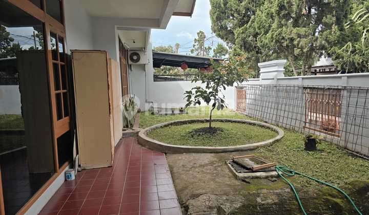 For Sale House in a Strategic Location in Nusa Sari, North Cimahi 2