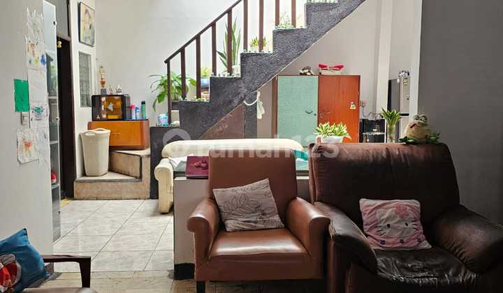 For Sale, Ready-to-Occupy House in Kopo Permai Complex 1