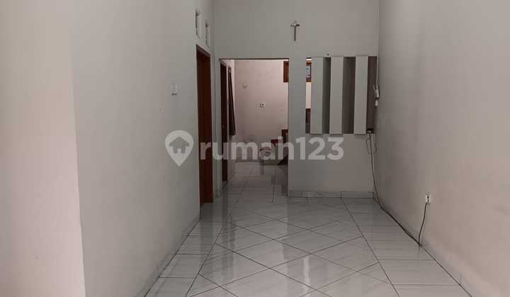 Rumah Siap Huni Di Komplek Buana Dekat Feslink 2