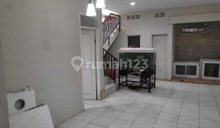 Disewakan Rumah 2 Lantai Di Komplek Pasadena 2