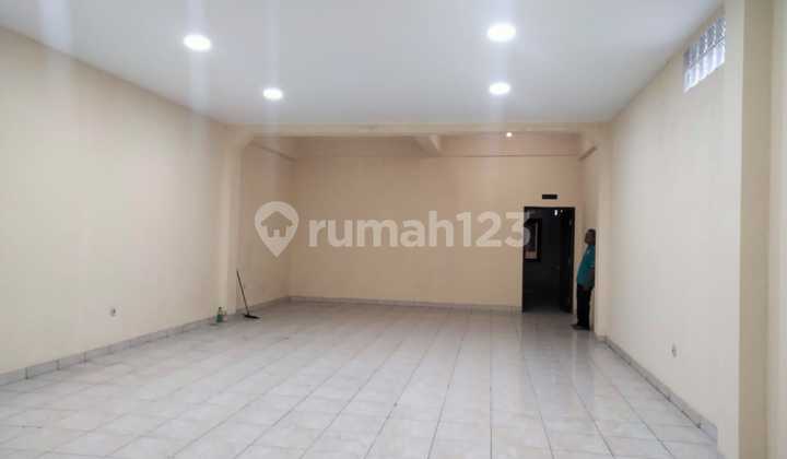 For Rent: Shop House on Jend Sudirman Street, Bandung