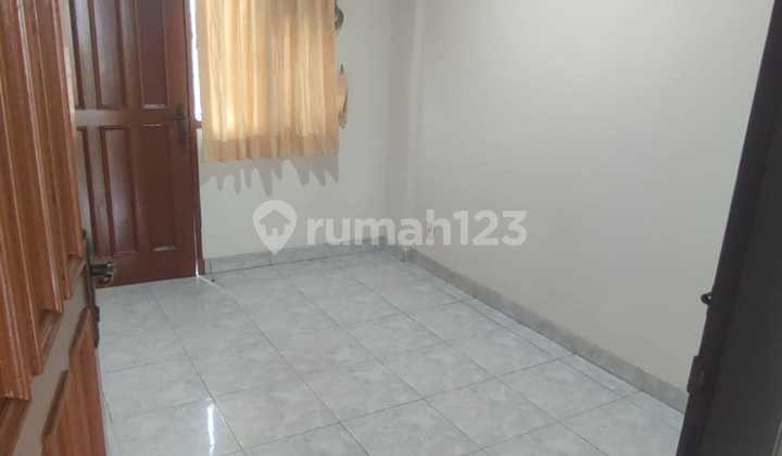 Disewakan Rumah 2,5 Lantai di Taman Kopo Indah 2 Sewa Min 2 Tahun Disewakan Rumah 2,5 Lantai di Taman Kopo Indah 2 Sewa Min 2 Tahun