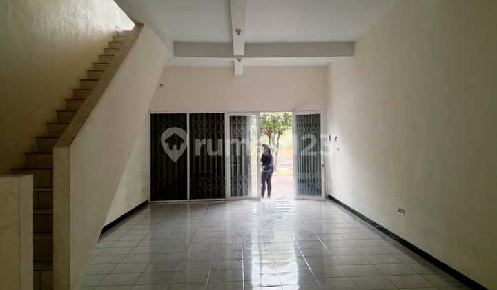 Disewakan Ruko di Taman Kopo Indah V Siap Huni