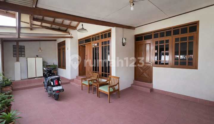 Dijual Rumah 1,5 Lantai di Taman Cibaduyut