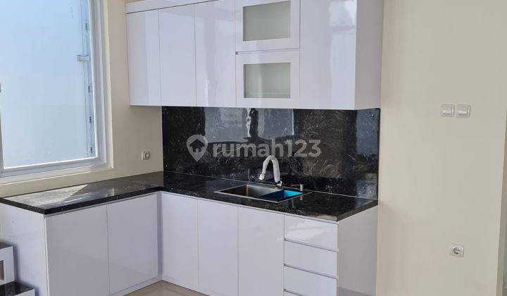 Dijual Rumah Baru di Taman Holis Indah 7