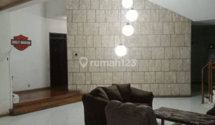Dijual Rumah Luas di Ciburial Dago 11