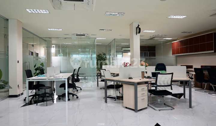 Building for Sale in South Jakarta Area, Very Strategic Location, Flood-Free, Building Still in Excellent Condition, Negotiable Until Deal, Documents On Hand