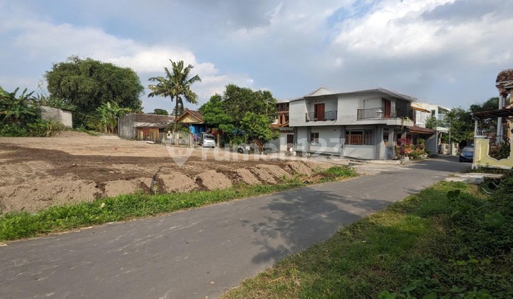 Tanah Apik Jl. Kaliurang Km 10 SHM Akses Jalan Besar Dekat Ke Kampus UGM Dan UII Sleman Jogja Tanah Apik Jl. Kaliurang Km 10 SHM Akses Jalan Besar Dekat Ke Kampus UGM Dan UII Sleman Jogja