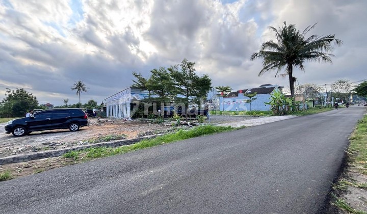 MAIN ROAD FRONTAGE Yogyakarta Land Inside Ring Road Near UMY & PGRI Campus ~