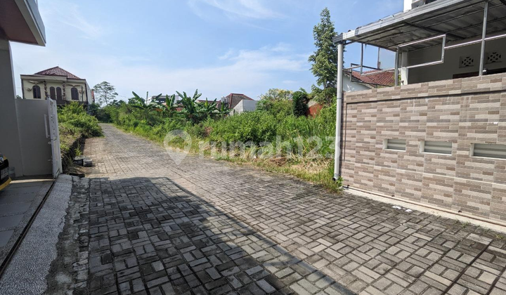 10 Minutes to UGM Campus, Prime Land in Banteng, Jalan Kaliurang Km 8, SHM Ready for AJB