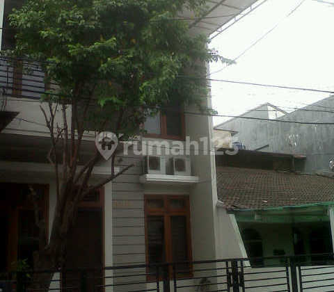 Rumah 2 Lantai di Kelapa Gading