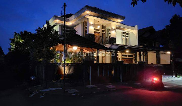 Rumah 2 Lantai Bagus Furnished di Bukit Cimanggu City, Bogor 2