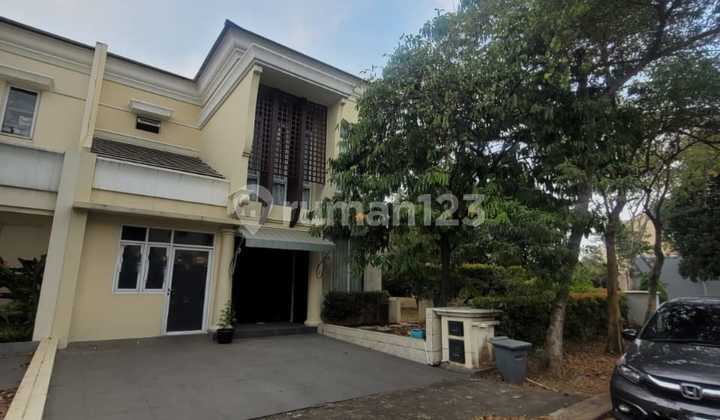 Greenwich Park BSD Corner Position 4.9 M Negotiable 2