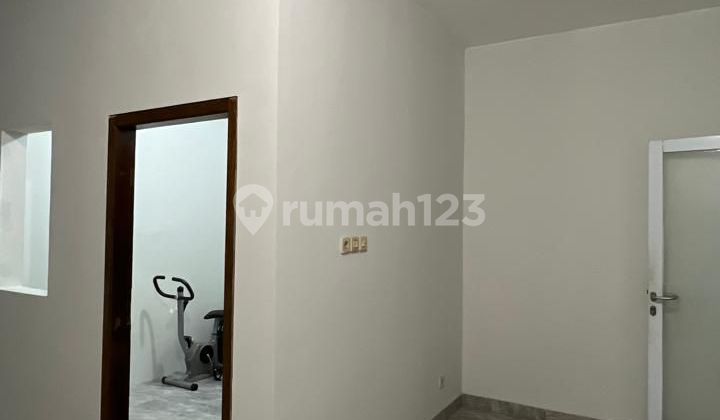 Rumah Bagus 2 Lantai, Siap Huni, di Medang Lestari Gading Serpong