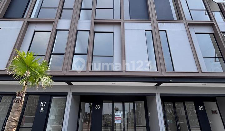 3-Story Shop House, Strategic Location, at Park Hive Avenue, Park Serpong