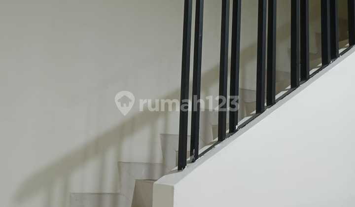 Good House Price Drop, Ready to Occupy, in Darwin Gading Serpong Cluster 2