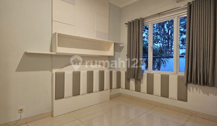 Dijual Rumah Bagus, Siap Huni, Di Alam Sutera