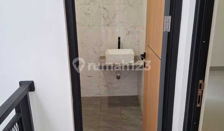 Dijual Rumah Baru Minimalis di Medang Lestari Gading Serpong 2