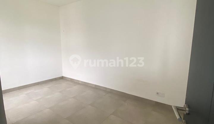 Disewakan Rumah Bagus, 2 Lantai, Posisi Hoek, Di Soho Delatinos Bsd Disewakan Rumah Bagus, 2 Lantai, Posisi Hoek, Di Soho Delatinos Bsd