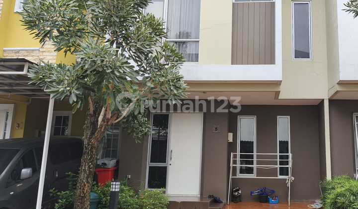 Beautiful House, SHM, Scenic Environment, Ready to Occupy, in Malibu Village Gading Serpong Beautiful House, SHM, Scenic Environment, Ready to Occupy, in Malibu Village Gading Serpong