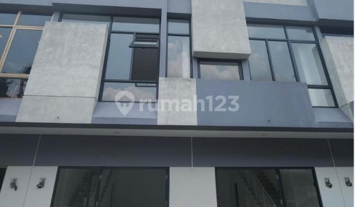 Disewakan Ruko 2 Lantai, Lokasi Strategis, Di Anggrek Loka Bsd