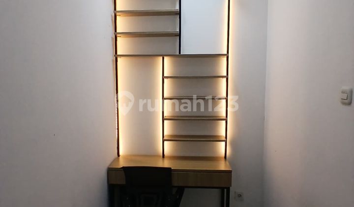 3-Story Shophouse, Strategic Location, in Lippo Karawaci 2