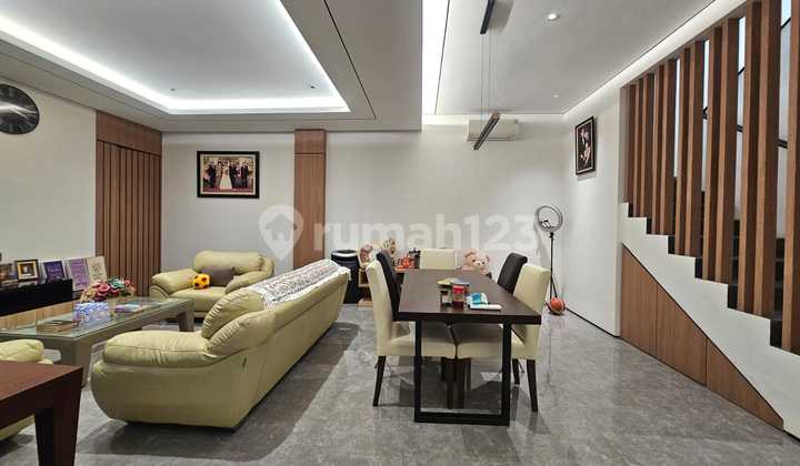 Dijual Rumah Rapih, Lingkungan Asri, di Sutera Palma Alam Sutera 2